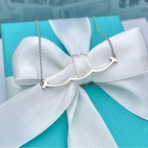 Australia *EXCLUSIVE* Tiffany & Co Sterling Silver Coral Reef T Wave Necklace 🌊